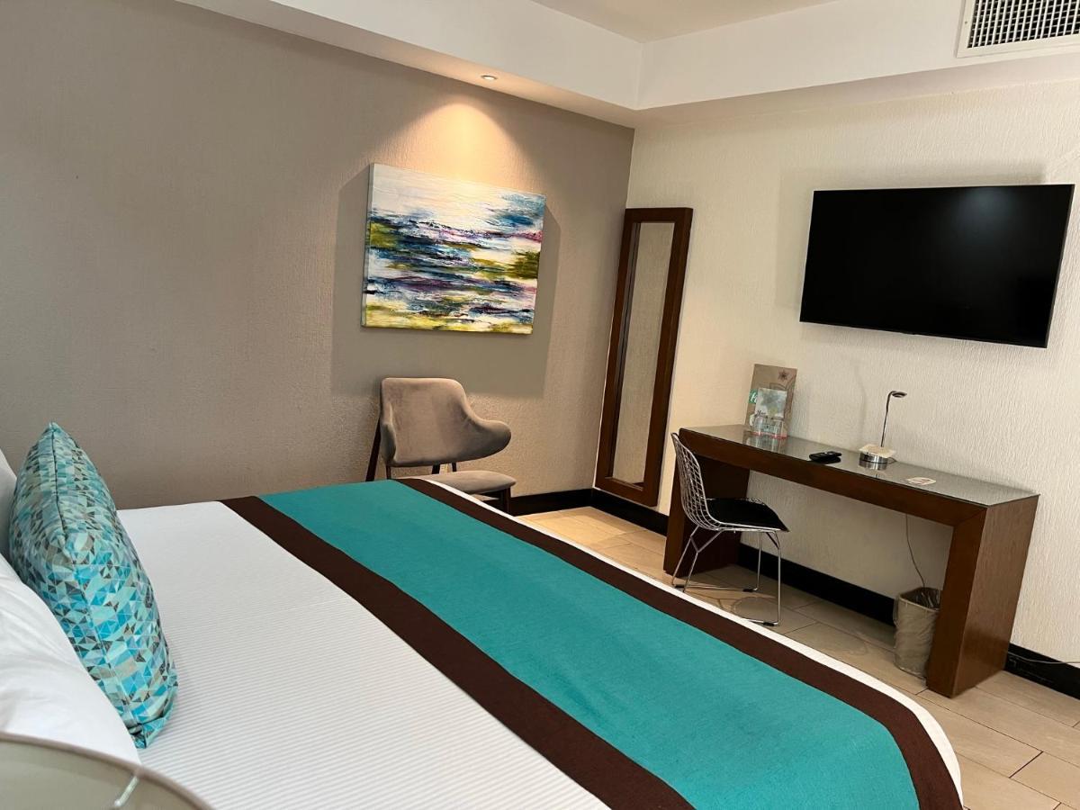 Aurea Hotel And Suites Zapopan Eksteriør bilde