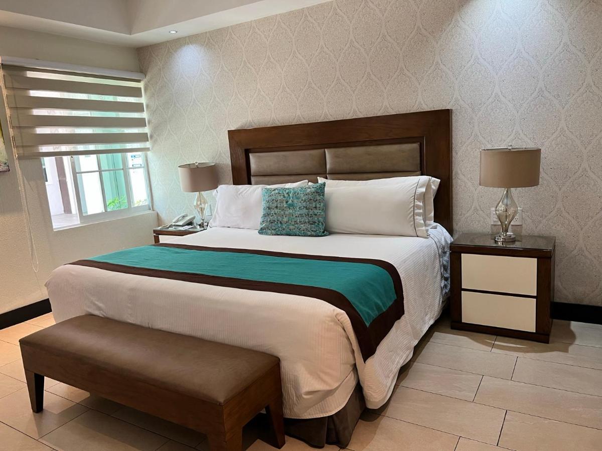 Aurea Hotel And Suites Zapopan Eksteriør bilde