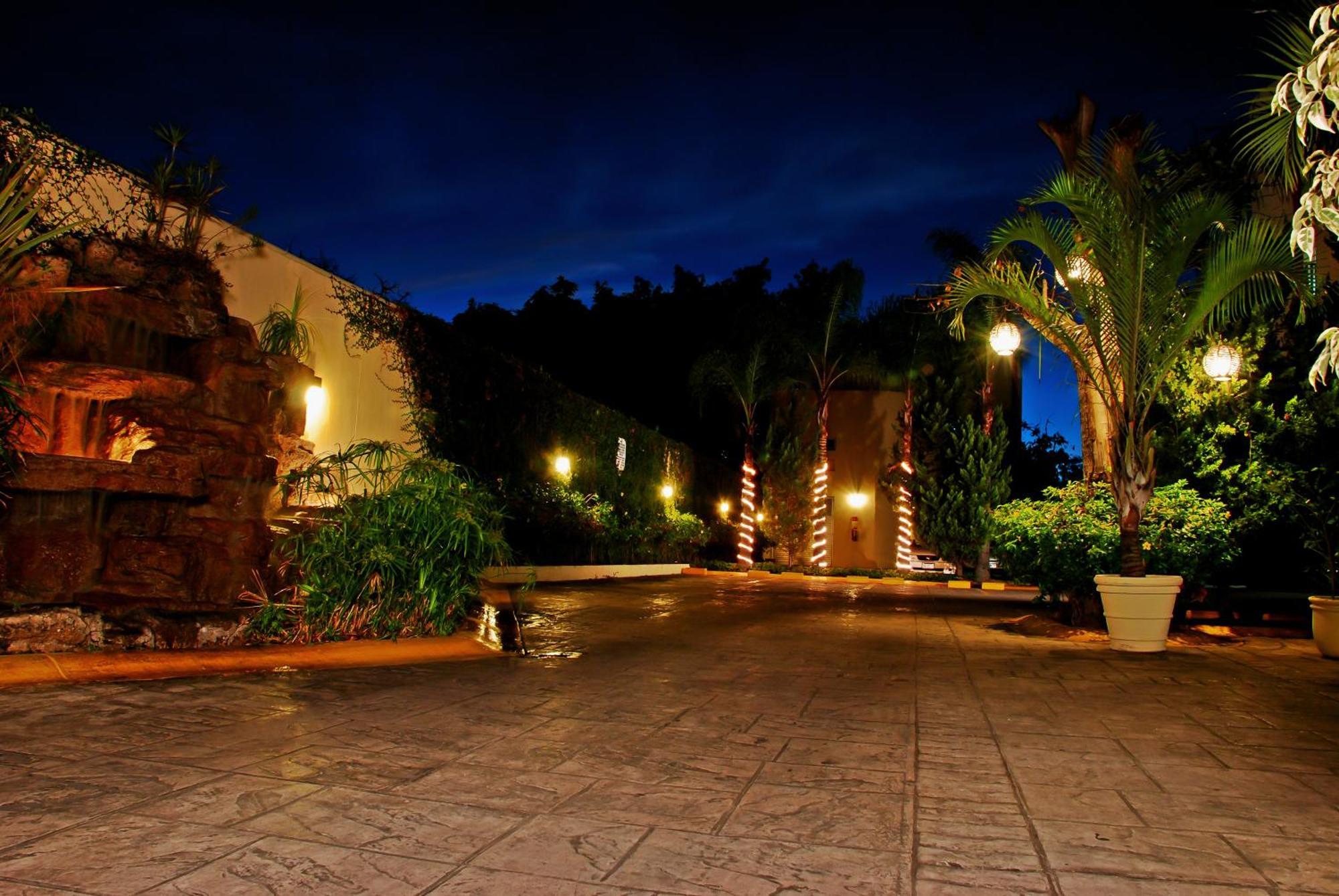 Aurea Hotel And Suites Zapopan Eksteriør bilde